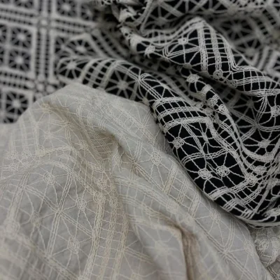 خرید لینن سوزن دوزی طرح مربع - لینن سوزن دوزی طرح مربع - قیمت لینن سوزن دوزی طرح مربع - پارچه لباسی لینن سوزن دوزی طرح مربع